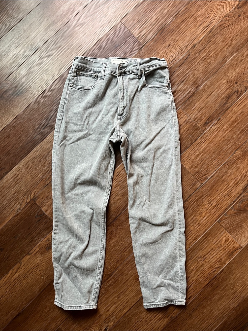 Abercrombie & Fitch Light Gray Cropped Jeans